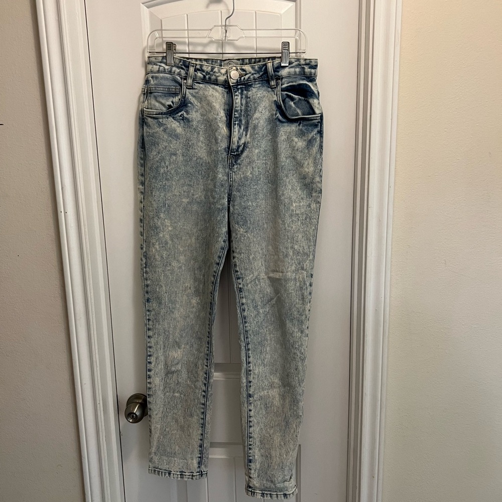 Women's Acid Wash High-Rise Jeans - Light Blue